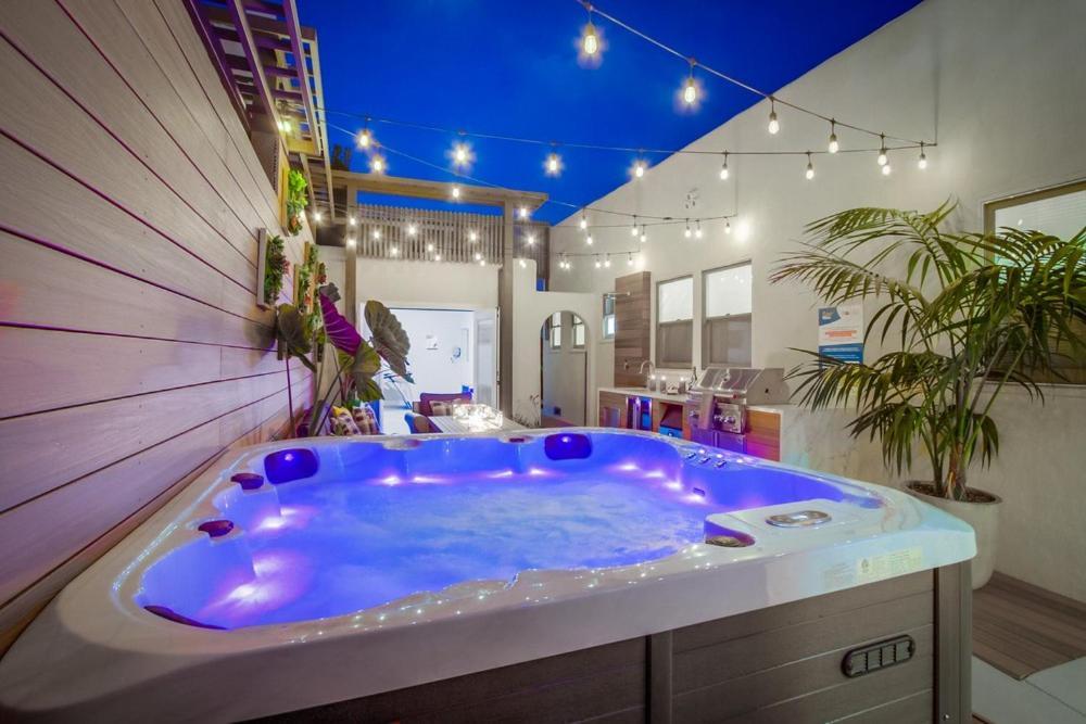 Casa Blanca-ultimate Getaway: Spa, Game Rooms, Firepit, Views * San Diego